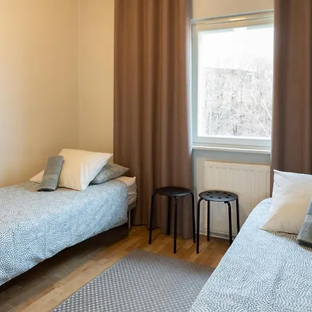 Two-room Aura River Host By Tuure